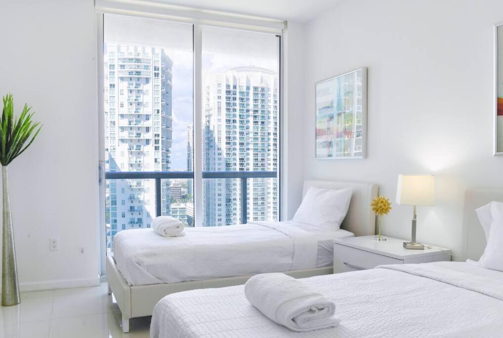 Wonderful 2 Bedroom Apt With Ocean Views At Icon Brickell Miami Exterior foto
