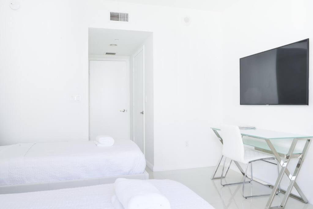 Wonderful 2 Bedroom Apt With Ocean Views At Icon Brickell Miami Exterior foto