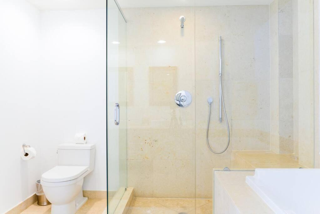 Wonderful 2 Bedroom Apt With Ocean Views At Icon Brickell Miami Exterior foto