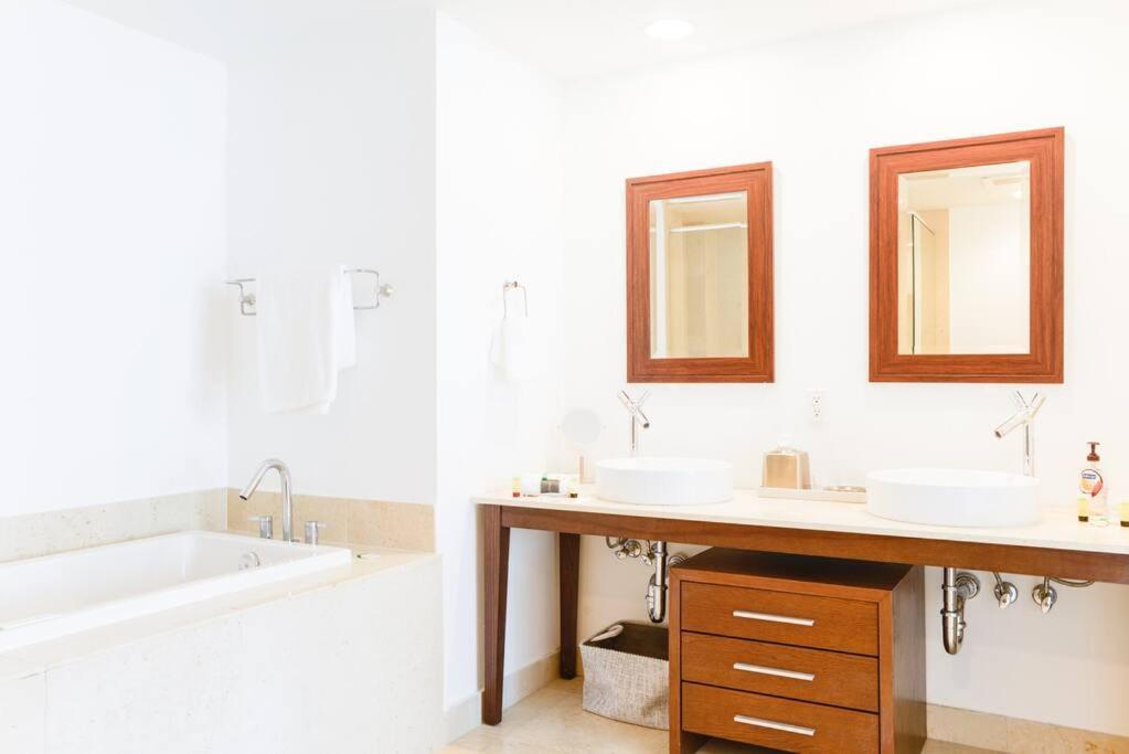 Wonderful 2 Bedroom Apt With Ocean Views At Icon Brickell Miami Exterior foto